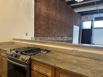 North End 2 Beds 2 Baths Boston - $4,300 No Fee